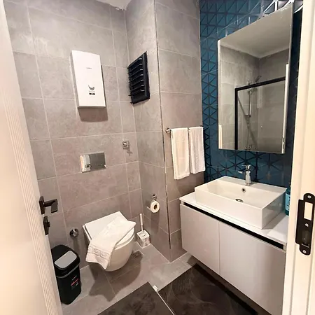 Okurcalar 126 M Havuzlu Bir Yatak Odali Apartment