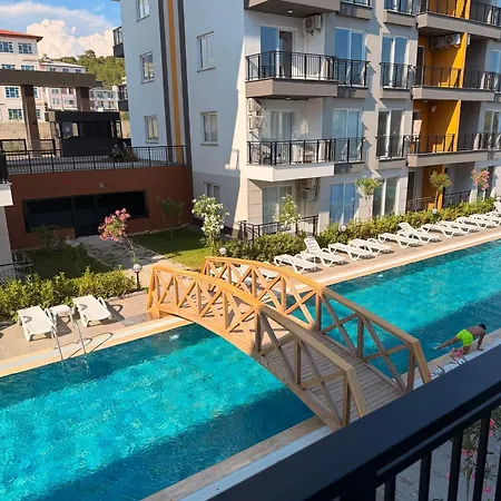 Okurcalar 126 M Havuzlu Bir Yatak Odali Apartment