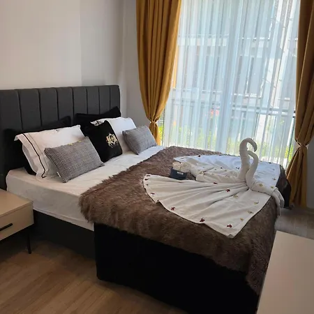 Okurcalar 126 M Havuzlu Bir Yatak Odali Apartment