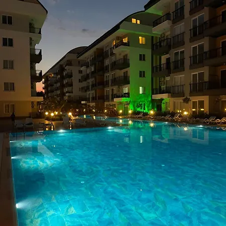 Okurcalar 126 M Havuzlu Bir Yatak Odali Apartament *