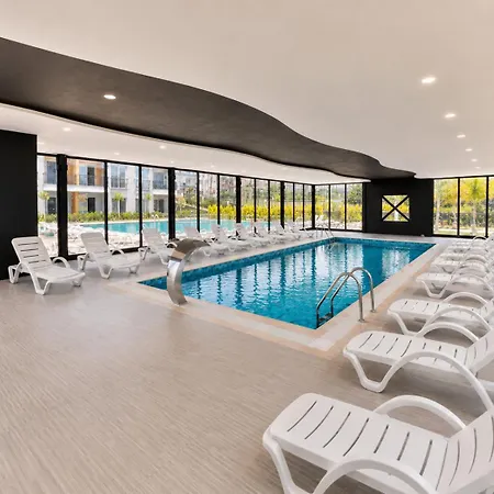 Okurcalar 126 M Havuzlu Bir Yatak Odali Apartment Alanya